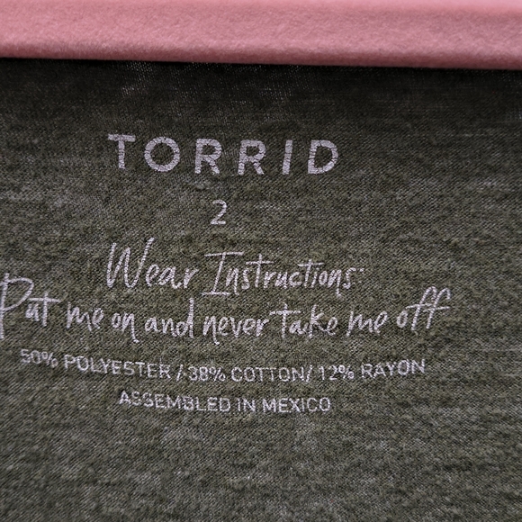 Torrid Olive and Heather Gray 3/4 Sleeves Raglan Tee - Picture 3 of 3